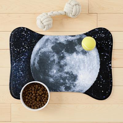 That's No Moon! Oh Wait...